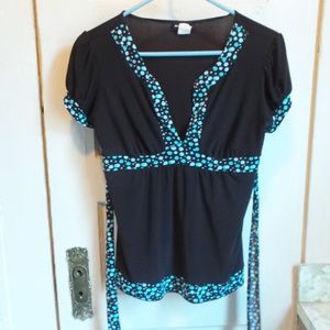 Top Short Sleeve Brown w polka dots ,, cute!